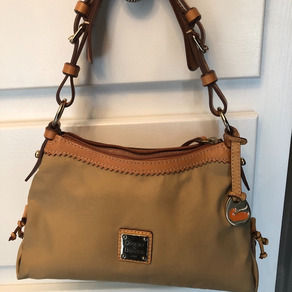 Dooney & Bourke